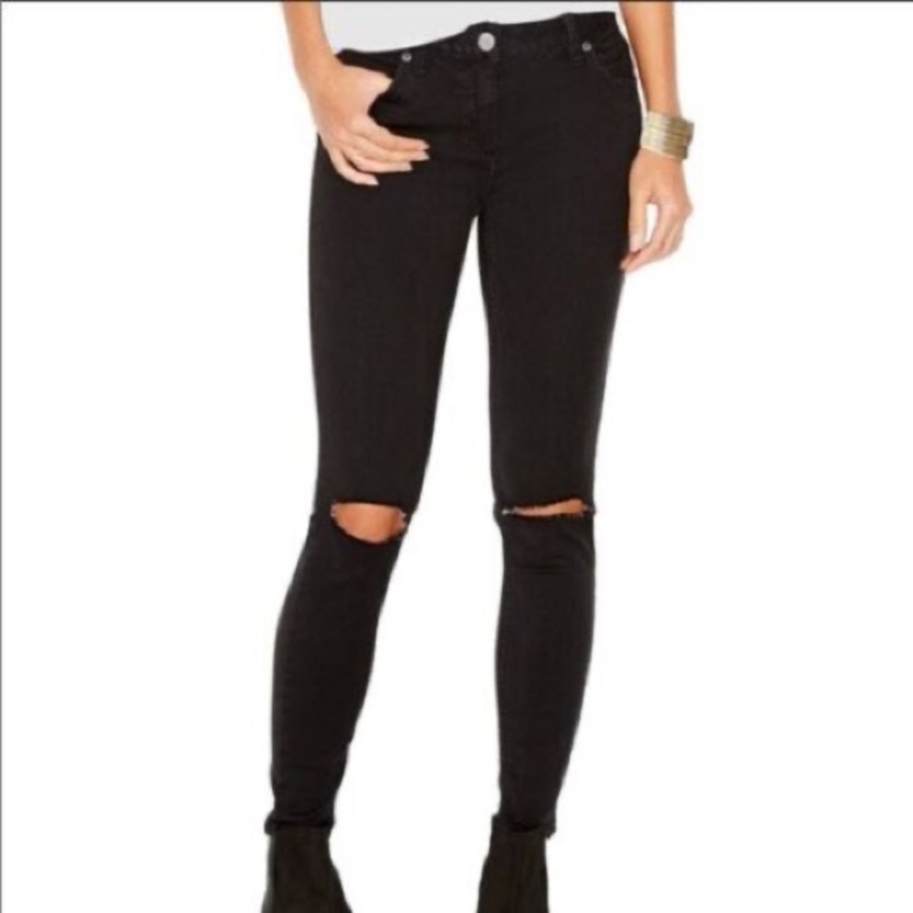 Free People ripped knee black skinny jeans